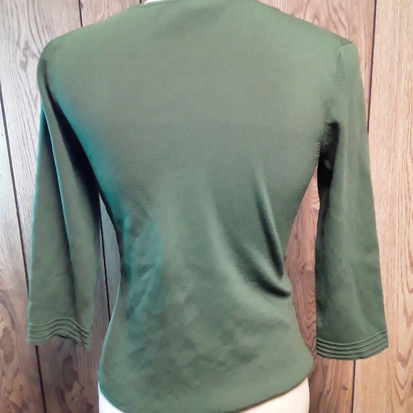 Womans Green Petite Fitted Blouse - Picture 4 of 5